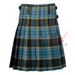 Bias Cut Anderson Tartan Kilt 8 Yard Highlander Kilt - Image 2