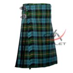 Gunn Ancient Tartan 8 Yard Kilt for Men - Image 2